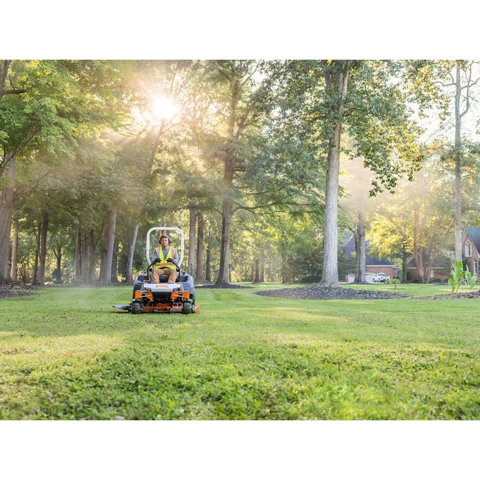 STIHL® RZ 752¡ K – Family Center Farm & Home