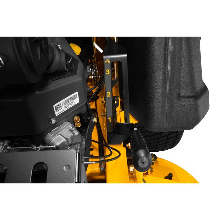 Cub Cadet Pro X 648 Commercial stand-on mower (53AI8CSF050)